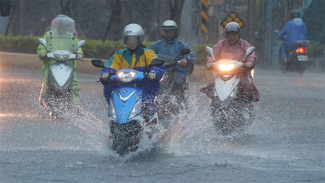 注意！14縣市超大豪雨、大豪雨特報
