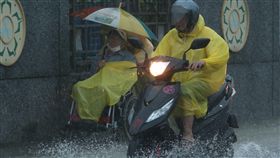 豪雨、大雨、下大雨、豪大雨、天氣、氣象示意圖／中央社