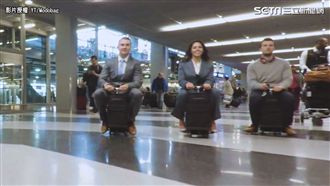 不只裝衣服　電動行李箱還能騎趕飛機