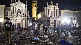 義大利足球賽球迷踩踏千人傷＿路透社／達志影像