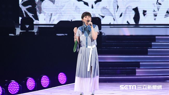 忍父喪出席hito　魏如萱敬業搞笑