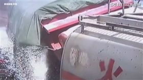 整車砂石活埋駕駛。