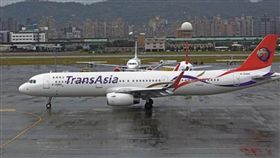 鏡周刊,人力銀行,機師,職業,薪水　圖／翻攝自復興航空