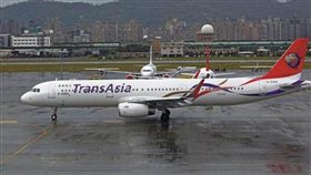 鏡周刊,人力銀行,機師,職業,薪水　圖／翻攝自復興航空