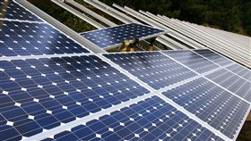 太陽能板

https://www.flickr.com/photos/oregondot/3049032865/in/photolist-5Dr6fa-evi2Wf-cuaPYm-5FVjvc-8ysJxv-bA52Vt-9iYu4L-7HcUry-5PPCsc-6FaS5i-4U29eY-av4SSL-btvdzc-4ZgBfq-6LeoKh-avoYca-pTEJYp-6vZKiC-btvd