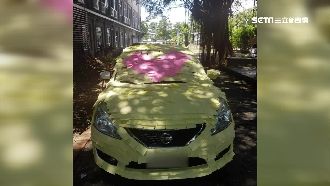 學生便利貼黏滿車　老師：永生難忘！