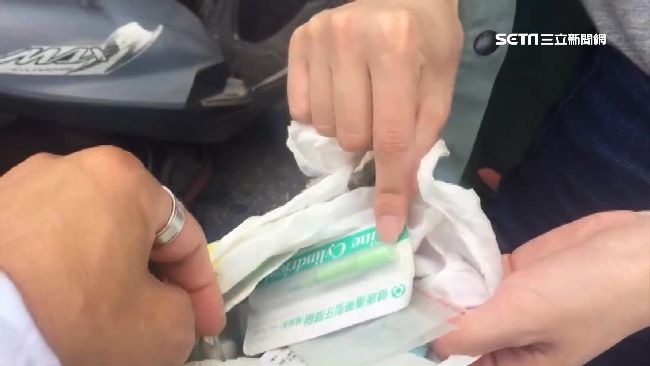 自學醫療知識　賣藥阿伯有如移動診所