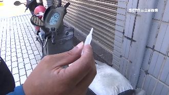 機車鑰匙孔灌膠　犯案畫面竟是母給的