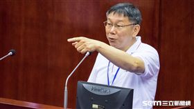 台北市長柯文哲赴市議會備詢　圖／記者林敬旻攝