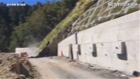 驚悚畫面！台八線109K施工地段邊坡崩塌