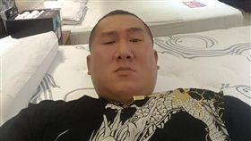 成吉思汗,健身,飆捍,館長,陳之漢,霸氣,勇猛,魁武,爆氣,嗆爆,酸民,直播,Twitch-翻攝自飆捍臉書