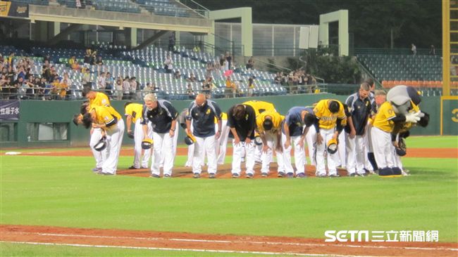 黃鈞聲逆轉轟4打點　打救中信兄弟