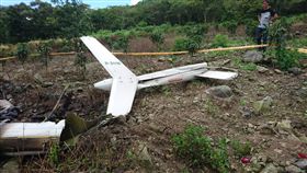 花蓮,豐濱鄉,長紅橋,濃煙,直升機,救援,齊柏林,看見台灣（圖／花蓮縣消防局提供）