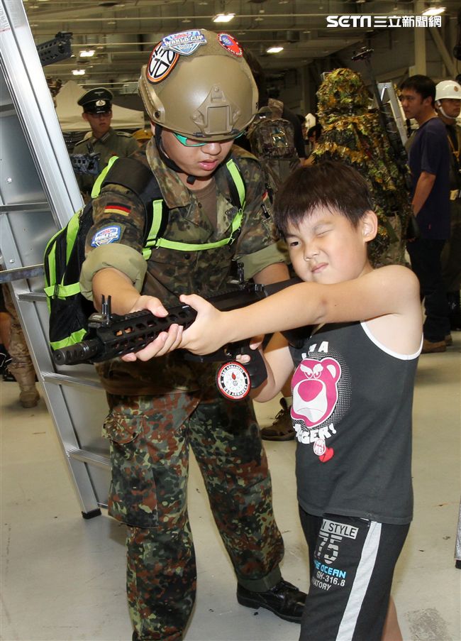 2017國際迷彩嘉年華會暨世界盃極限射擊總決賽，25國高手頂尖對決。（記者邱榮吉/攝影）