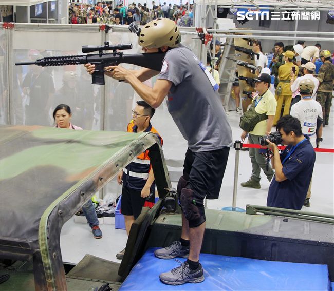 2017國際迷彩嘉年華會暨世界盃極限射擊總決賽，25國高手頂尖對決。（記者邱榮吉/攝影）