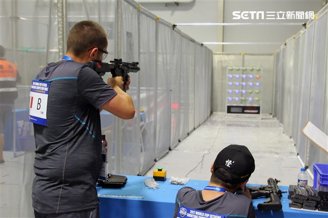 2017國際迷彩嘉年華會暨世界盃極限射擊總決賽，25國高手頂尖對決。（記者邱榮吉/攝影）