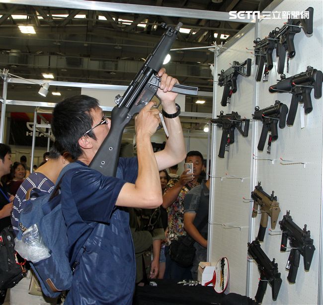 2017國際迷彩嘉年華會暨世界盃極限射擊總決賽，25國高手頂尖對決。（記者邱榮吉/攝影）