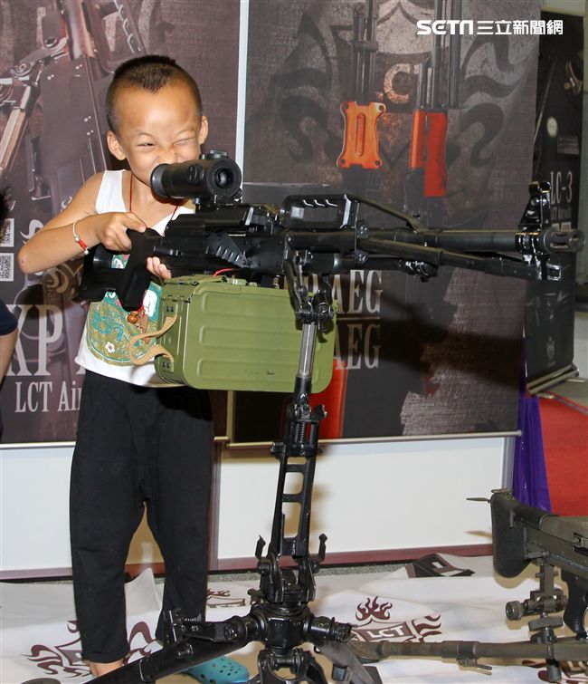2017國際迷彩嘉年華會暨世界盃極限射擊總決賽，25國高手頂尖對決。（記者邱榮吉/攝影）