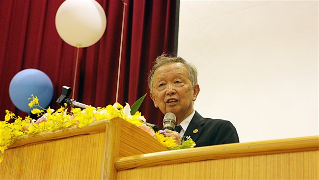 畢業致詞變開砲　李家同嗆金門大學生