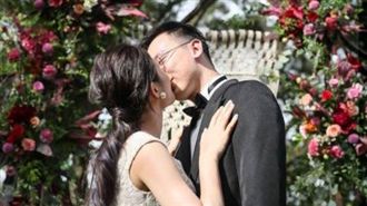 林飛帆婚禮照曝光　小倆口甜蜜擁吻