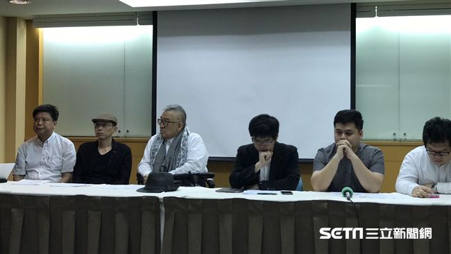 全面檢視前瞻　郝明義號召5千人連署