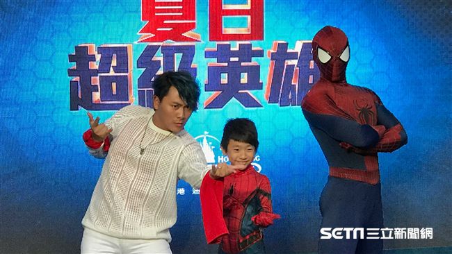 與蜘蛛人過招　王仁甫父子的暑假計畫