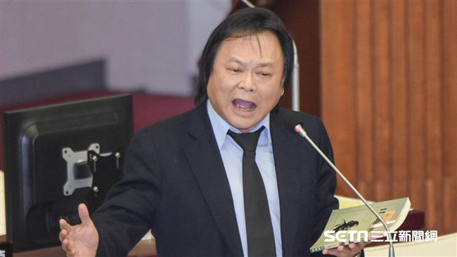 你沒出息！議員指柯「五大病徵源頭」