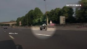 阿飄騎機車1100.