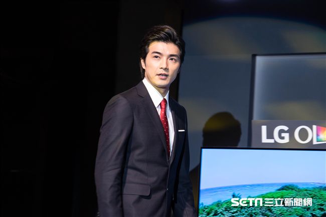 賀軍翔出席LG OLED電視上市記者會。（圖／記者林敬旻攝）