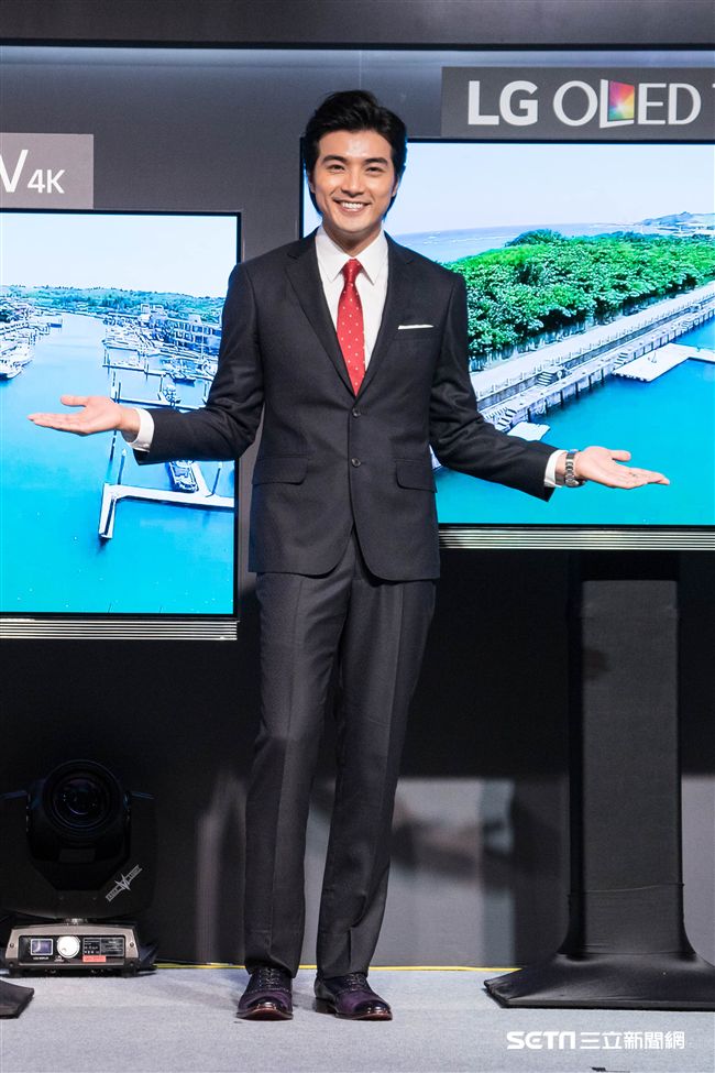 賀軍翔出席LG OLED電視上市記者會。（圖／記者林敬旻攝）