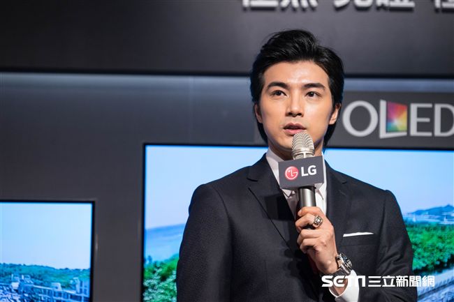 賀軍翔出席LG OLED電視上市記者會。（圖／記者林敬旻攝）