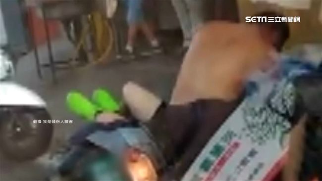 勸男清狗大便　阿伯突暴走拿棍棒狠K