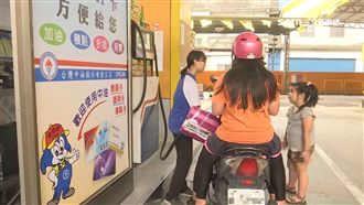 不給假還亂扣薪　加油站員工悲憤投訴