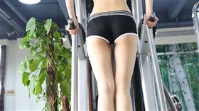 翻攝倍可親　四川西南航空職業學院　中國空服員招募賽　正妹　美腿