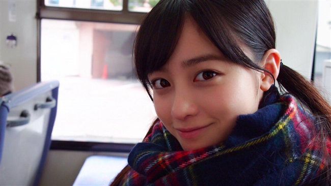 約會照太紅　橋本環奈獻出高中萌照