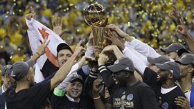 勇士隊拿下NBA總冠軍。（圖／美聯社／達志影像）