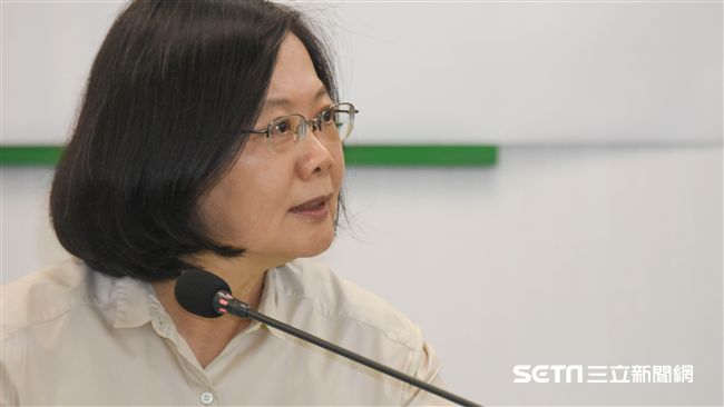臨時會拚前瞻年改　蔡英文：全黨一致