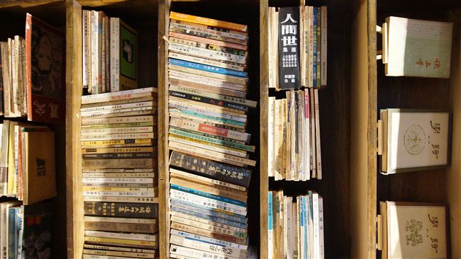 從數字看書市　出版業的雪崩式下滑