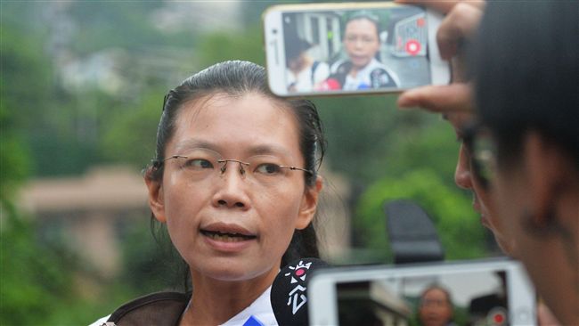 李凈瑜宣誓：李明哲生我生、死我死