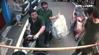 垃圾沒分類被退件　男子怒罵清潔隊員