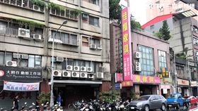 罹患精神疾病的陳男，因細故與妹妹發生口角，他竟持菜刀猛砍妹妹頸部，造成妹妹鮮血直噴而亡（楊忠翰攝）