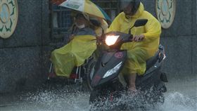 豪雨、大雨、下大雨、豪大雨、天氣、氣象示意圖／中央社