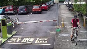 沈姓慣竊因罹患失智症，僅存竊盜習性及技巧尚未遺忘，他竟重操舊業竊腳踏車囤放，警方循線上門逮人，並順利起獲贓車（翻攝畫面）