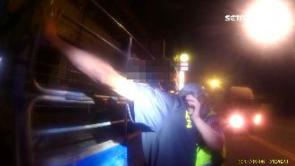 違規見警加速逃　通緝犯辯憂子無人養