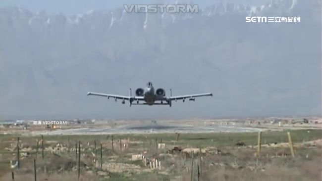 只有3樓高！戰機為躲雷達「草上飛」