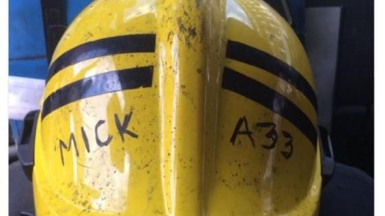 憂成焦屍…消防員帽上簽名原因引鼻酸