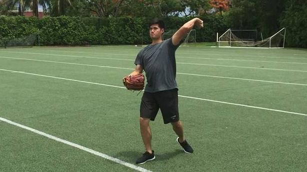 首次傳接球感覺順　陳偉殷下周一複檢