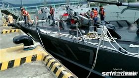 一三一艦隊珠江軍艦，靠泊角度及速度稍快，才導致艦艏舷邊輕微擦碰碼頭碰墊 截自影片