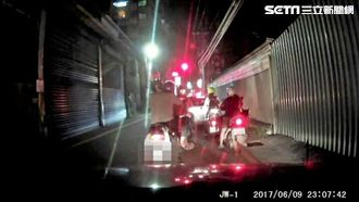 老夫老妻曬恩愛　警揪醉男酒後騎車