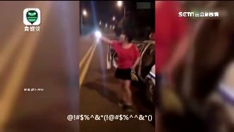 潑辣醉女撂怪英文飆罵　警囧露三條線